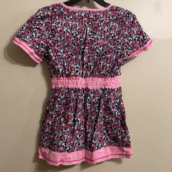 Scrub top - Picture 2 of 4